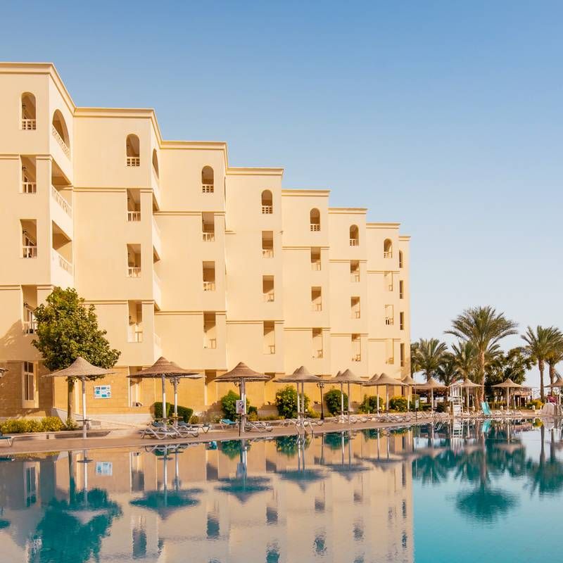 Amc royal hotel spa египет хургада. AMC Royal Hotel в Хургаде. AMC Royal Hotel Spa 5 Египет Хургада. Хургада / Hurghada AMC Royal Hotel & Spa 5 ajnj. AMC Royal Hotel Spa 5 Египет на карте Хургада.